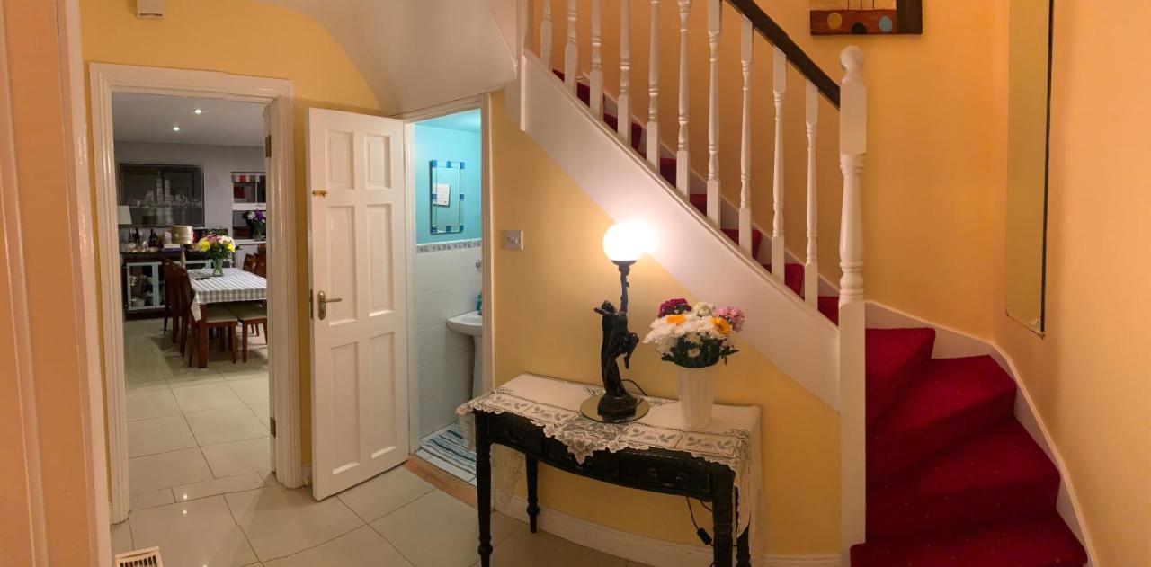 Seascape On The Edge Of Town: 4 Beds All Ensuite. Belmullet Dış mekan fotoğraf