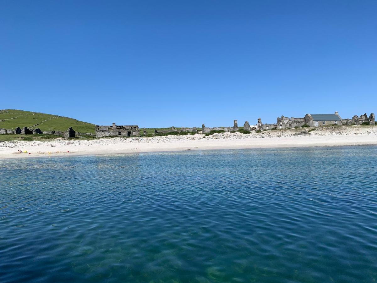 Seascape On The Edge Of Town: 4 Beds All Ensuite. Belmullet Dış mekan fotoğraf