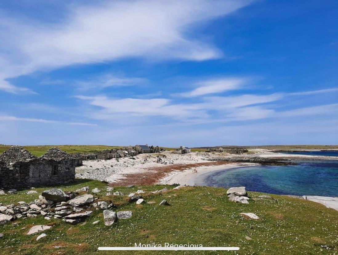 Seascape On The Edge Of Town: 4 Beds All Ensuite. Belmullet Dış mekan fotoğraf